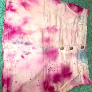 I am selling a tye die skirt